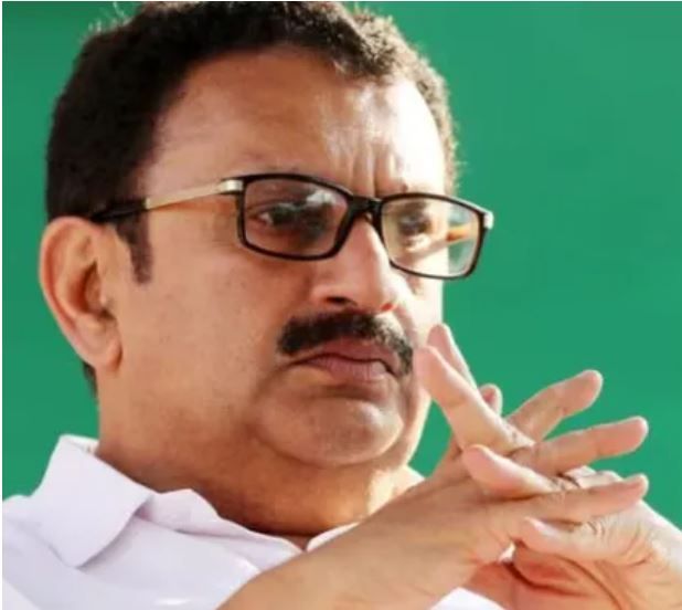 'സ്‌ക്രീനിൽ ആരാധിച്ചിരുന്നവർ പുറത്ത് കശ്‌മലന്മാർ'; പേര് വെളിപ്പെടുത്താത്തത് മാന്യന്മാരെയും സംശയനിഴലിലാക്കുമെന്ന് കെ മുരളീധരൻ