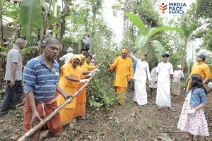 ഗുരുരത്നം സ്വാമി സാരഥിയായി; ശാന്തിഗിരി റിസര്‍ച്ച് സോണ്‍ ക്ലീന്‍