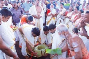 വൈക്കത്തും ഉദയനാപുരത്തും കൊടിക്കയർ സമർപ്പിച്ചു