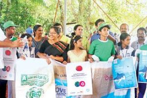 നീന്തൽമത്സര വേദിക്കരികെ ലവ് പ്ലാസ്റ്റിക്‌ കാമ്പയിന് തുടക്കം