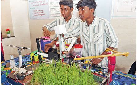 കൃഷിയിൽ ഇനി നോ ടെൻഷൻനനയ്ക്കും, മൃഗങ്ങളെ ഓടിക്കും