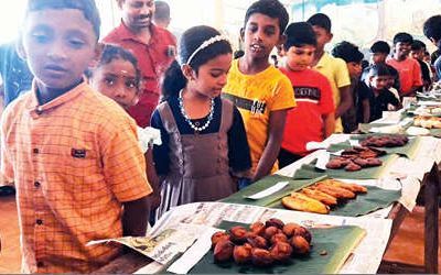 കൊതിയൂറും വിഭവങ്ങളൊരുക്കി കാരച്ചാൽ സ്കൂളിൽ പലഹാരമേള