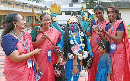 ജില്ലാ ബഡ്സ് കലോത്സവം തുടങ്ങി