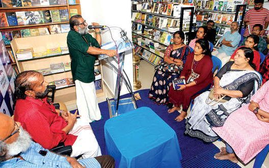 ചരിത്രാഖ്യാനമല്ല എഴുത്തുകാരന്റെ ഉൾക്കാഴ്ചയാണ് ‘ജ്ഞാനസ്നാനം’