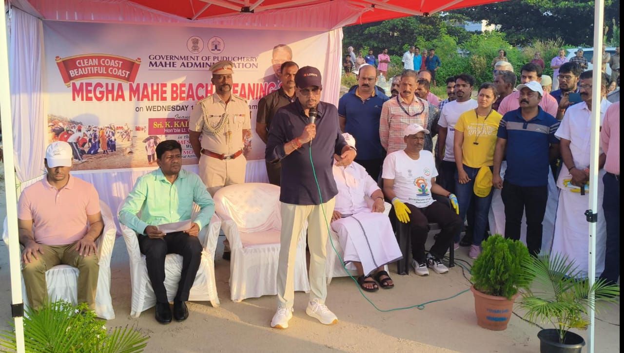 ഗവർണ്ണർ ആവേശമായി മയ്യഴി കടലോരം സുന്ദരിയായി ചാലക്കര പുരുഷു