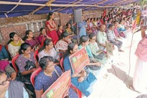 എൻ.എച്ച്.എം. ജീവനക്കാർ പണിമുടക്കി; ആസ്പത്രികളിലെ സേവനം തടസ്സപ്പെട്ടു