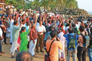 മുനമ്പത്തേത് വഖഫ് ഭൂമിയല്ല, ഇഷ്ട​ദാനം കിട്ടിയതെന്ന് ഫാറൂഖ് കോളേജ്; 'വില്‍ക്കാന്‍ അവകാശമുണ്ട്'