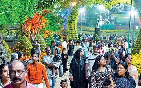 പോകാം, പൂപ്പൊലി കാണാൻ