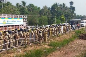 കുഞ്ഞിപ്പള്ളിയിൽ ദേശീയപാത നിർമ്മാണ പ്രവൃർത്തികൾ 27 വരെ നിർത്തിവെക്കും