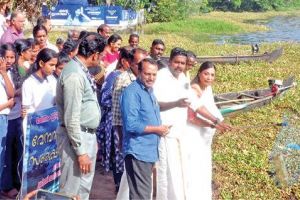 വേമ്പനാട്ട്‌ കായൽ പുനരുജ്ജീവനം‘പ്ലാസ്റ്റിക് മുക്ത വേമ്പനാട്’ കാംപെയ്‌ൻ