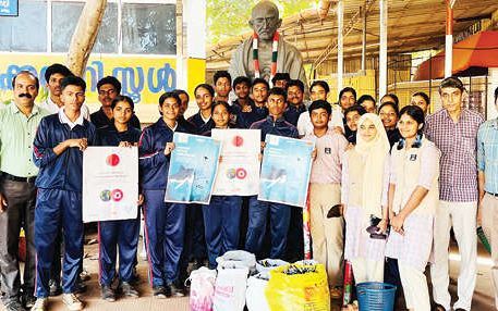 വലിച്ചെറിഞ്ഞില്ല; മഷി വറ്റിയ പേനകളിൽ പുതുചരിത്രമെഴുതി മമ്പറം