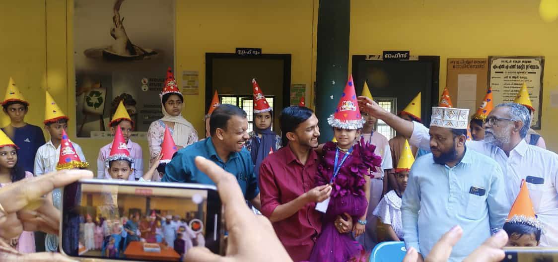 മിഠായിക്ക് വിട; ജന്മദിനാഘോഷങ്ങളിൽ  തരുവണയിൽ ഇനി  ഈന്തപ്പഴം