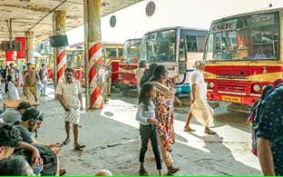 കെ.എസ്.ആർ.ടി.സി. പണിമുടക്ക് ഭാഗികം, വരുമാനത്തെ ബാധിച്ചു