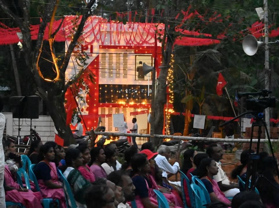 ലോകഭരണാധികാരികൾ കോർപ്പറേറ്റ് മുതലാളിത്തത്തിന്റെ കാര്യസ്ഥന്മാർ -മുല്ലക്കര