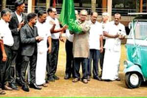 ഹൈബ്രിഡ് ഓട്ടോറിക്ഷയുമായി എംബിറ്റ്സ് വിദ്യാർഥികൾ
