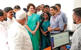ദിവസേനയുള്ള പാസ്പോർട്ട് അപേക്ഷകളുടെ എണ്ണം വർധിപ്പിക്കണം -പ്രിയങ്കാ ഗാന്ധി