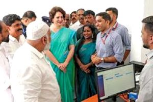 ദിവസേനയുള്ള പാസ്പോർട്ട് അപേക്ഷകളുടെ എണ്ണം വർധിപ്പിക്കണം -പ്രിയങ്കാ ഗാന്ധി