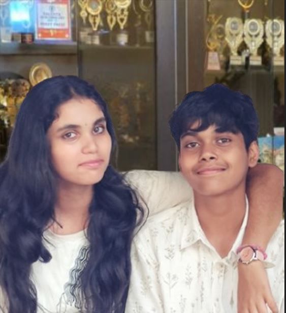ഇരട്ട കുട്ടികൾ വിജയത്തിലും കലകളിലും ഒറ്റക്കെട്ട്