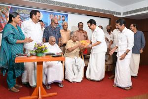 വാത്മീകി രാമായണത്തിന് മലയാളത്തിൽ മൊഴി മാറ്റമായി