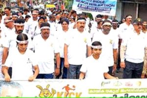 ലഹരിവിരുദ്ധ കായിക സന്ദേശയാത്രയ്ക്ക് സ്വീകരണം; വാക്കത്തൺ നടത്തി
