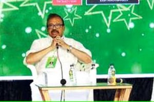 പൊതുപ്രവർത്തനം തൊഴിലായി മാറുന്നു- പന്ന്യൻ രവീന്ദ്രൻ