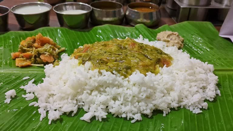 വെള്ള അരി കൂടുതലായി കഴിച്ചാൽ ഈ രോഗങ്ങളെ  വിളിച്ചു വരുത്തും