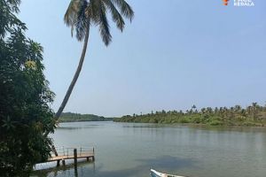 മയ്യഴി പുഴയുടെ തീരത്ത് അഴിയൂർ കോവുക്കൽ കടവിൽ  ഒരു ഹോംസ്റ്റേ കേന്ദ്രം