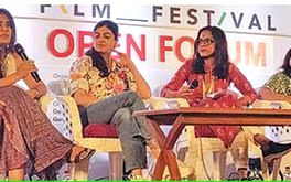 പിങ്ക് ബലൂണുകൾ പറന്നു; വനിതാ ചലച്ചിത്രമേള കൊടിയിറങ്ങി