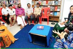 സ്നോലോട്ടസ്: ആത്മകഥയ്ക്ക് ഭാവനയുടെ ചിറക്