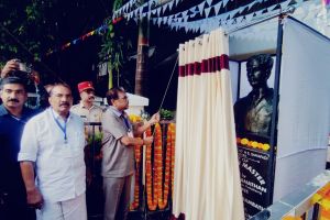 പി.കെ.ഉസ്മാൻ മാസ്റ്റർ പ്രാണൻ നാടിന് സമർപ്പിച്ച ദേശാഭിമാനി: ലഫ്. ഗവർണ്ണർ