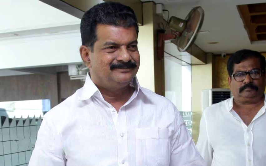നിലമ്പൂര്‍ പോരിന് പി.വി. അന്‍വറും; അനുമതി നല്‍കി തൃണമൂല്‍ നേതൃത്വം, മത്സരം പാര്‍ട്ടി ചിഹ്നത്തിൽ