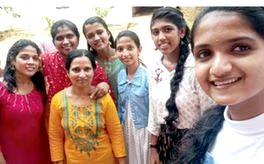 ശ്രീജ ടീച്ചർ പറയുന്നു, മരംനടീൽ മാത്രമല്ല പ്രകൃതിസംരക്ഷണം