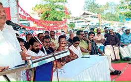 വരാനിരിക്കുന്നത് സുനാമിയെക്കാൾ വലിയ ആപത്ത്-മുല്ലക്കര രത്നാകരൻ
