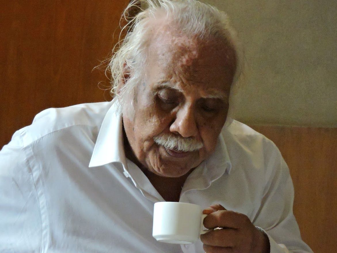 കോഫി ഹൌസിൻറെ കോടതി ശാഖ തുറക്കുന്നു.