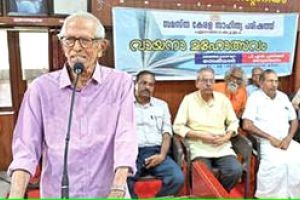 ഇംഗ്ലീഷ് ഇല്ലാതെ കുട്ടികൾ പഠിച്ചിട്ടെന്തുകാര്യം- സി. രാധാകൃഷ്‌ണൻ