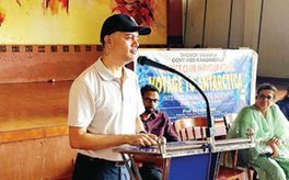 കൗതുകമുയർത്തി 'വൊയേജ് ടു അന്റാർട്ടിക്ക'