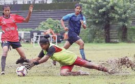 സംസ്ഥാന ജൂനിയർ വനിതാ ഫുട്ബോൾ കാസർകോട് സെമിയിൽ