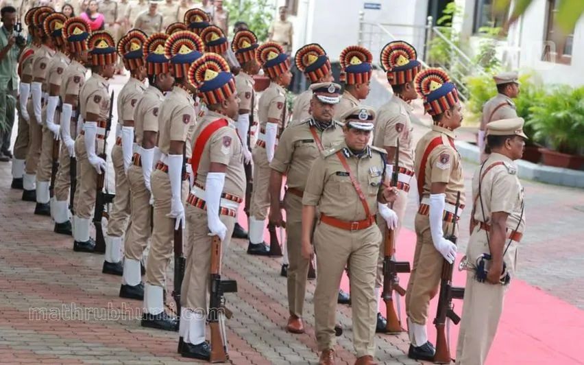 പോലീസ് മേധാവിയായി റവാഡ ചന്ദ്രശേഖർ ചുമതലയേറ്റു; ആദ്യപരിപാടി കണ്ണൂരില്‍ അവലോകന യോഗം