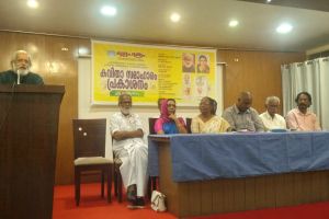 കാലത്തെ പ്രതിഫലിപ്പിക്കുന്ന കവിതകൾ കാലാതിവർത്തിയാകും: കെ.കെ.മാരാർ