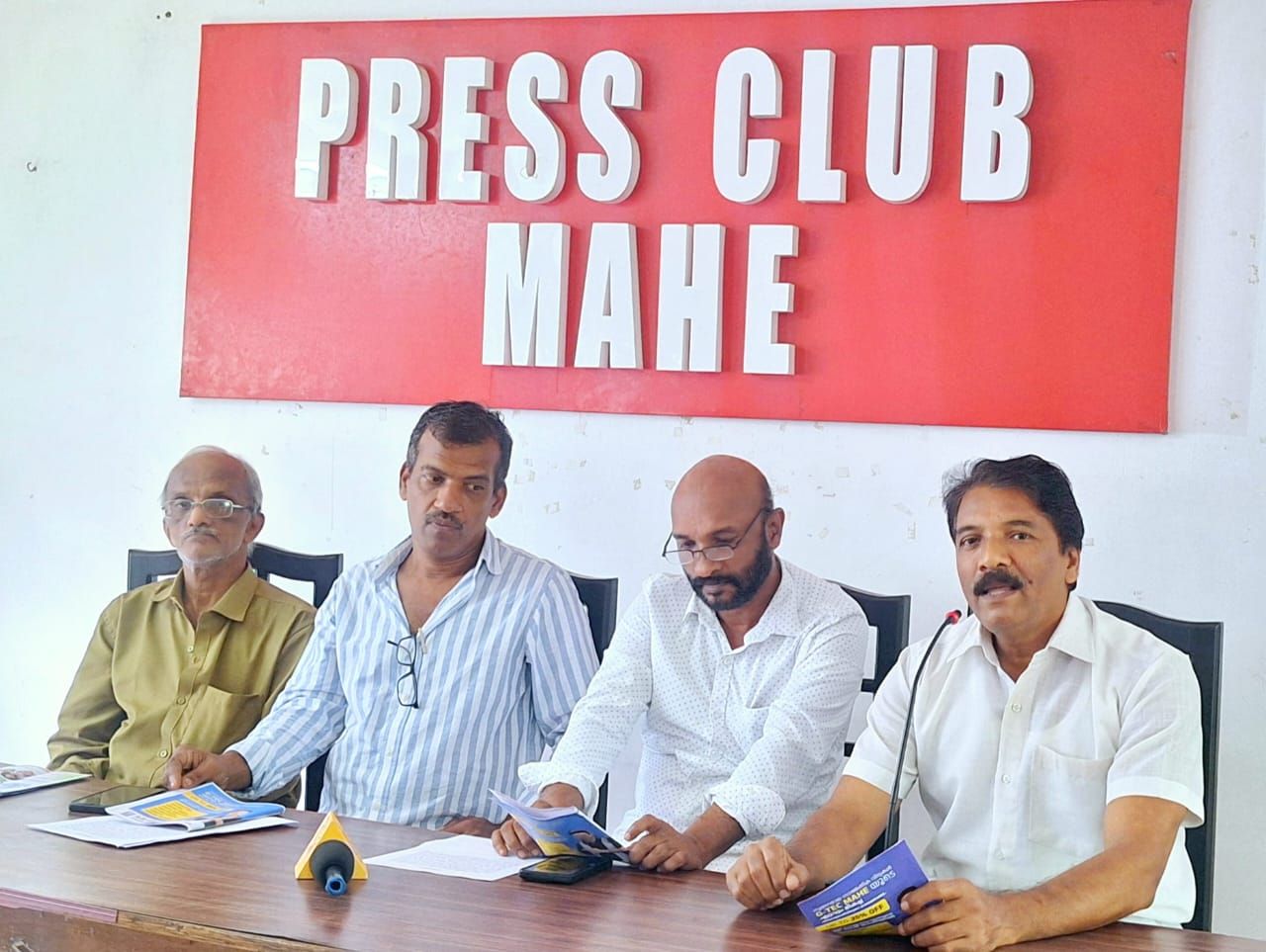 നവീകരിച്ച പരിമഠം കോൺഗ്രസ്സ് ഓഫീസ് ഉദ്ഘാടനം 19 ന്