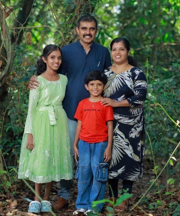 arun-family