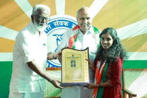 നീലേശ്വരത്തെ പാട്ടുകാരി പാർവ്വണ അരുൺ ദേശീയപുരസ്കാര നിറവിൽ