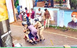 തേവലക്കര ബോയ്‌സ് സ്കൂൾ പരിസരം സംഘർഷഭരിതം