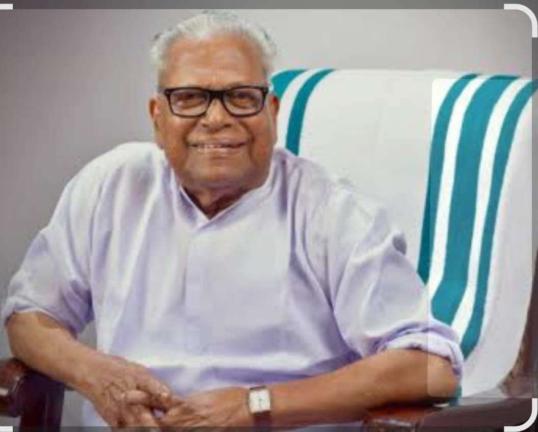 അഭിപ്രായ സ്ഥൈര്യവും പോരാട്ട വീര്യവുമുള്ള ഒരു കമ്മ്യൂണിസ്റ്റ് നേതാവിനെയാണ് വി.എസ്. അച്ചുതാനന്ദൻ്റെ നിര്യാണത്തോടെ നഷ്ടമായത്.   :മുല്ലപ്പള്ളി രാമചന്ദ്രൻ