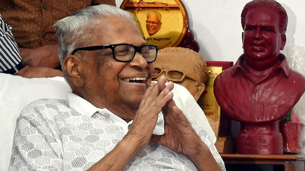 വി.എസ്. ; വിപ്ലവകാരിയുടെ ചുരുക്കപ്പേര്... :ചാലക്കര പുരുഷു