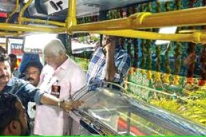 യാത്രയാവാൻ കെഎസ്ആർടിസി; വഴിയൊരുക്കാൻ മന്ത്രി