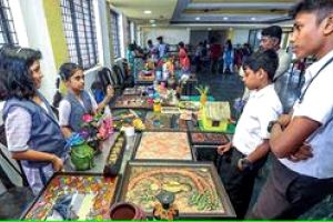 പാഴ്വസ്തുക്കളിൽനിന്ന് മൂല്യവർധിത ഉത്പന്നങ്ങളുമായി വിദ്യാർഥികൾ