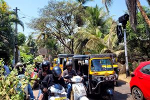 പെരിങ്ങാടിയിൽ റെയിൽവേ മേൽപ്പാലം വേണം