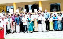 ചെങ്ങറ പുനരധിവാസ ഭൂപ്രശ്‌നങ്ങൾക്ക് പരിഹാരം58 കുടുംബങ്ങൾക്ക് പട്ടയം കൈമാറി