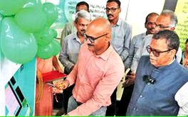 യുപിഐ സൗകര്യമുള്ള ടിക്കറ്റ് വെൻഡിങ് മെഷീനുമായി മെട്രോ